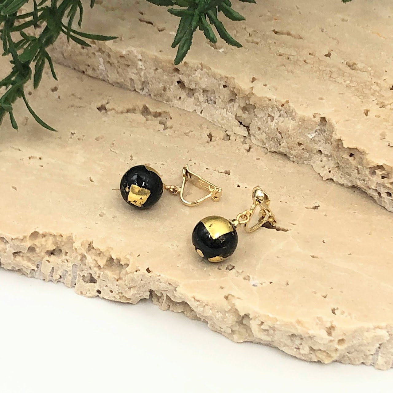 Shoujing Cai, Hon Kanshitsu (Brand/Workshop Name)